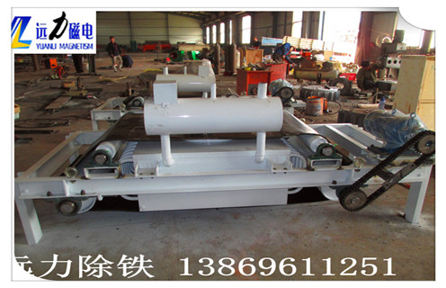 油冷自卸式電磁除鐵器想要長久發(fā)展一定要把好質(zhì)量關(guān) 油冷自卸式電磁除鐵器想要長久發(fā)展一定要把好質(zhì)量關(guān)