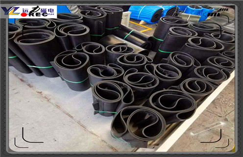 除鐵器皮帶，除鐵器皮帶白鋼釘_安裝_除鐵器皮帶白鋼釘跑偏原因及如何調(diào)_刮板價(jià)格