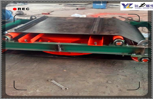 電磁油冷自卸式除鐵器，黑龍江RCDF電磁油冷自卸式除鐵器電流_黑龍江RCDF電磁油冷自卸式除鐵器廠家配件_型號(hào)及工作視頻 