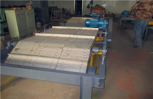 永磁帶式除鐵器，上海永磁帶式除鐵器_上海永磁帶式除鐵器廠家配件_型號(hào)及工作視頻