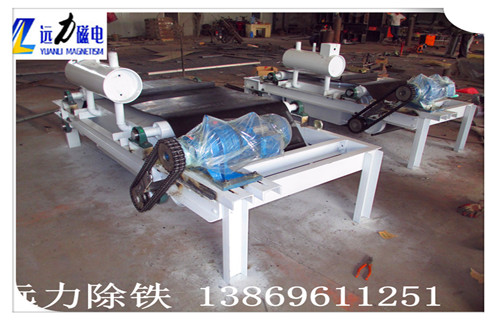 油冷電磁除鐵器，甘肅油冷電磁除鐵器特性_甘肅油冷電磁除鐵器特性主動(dòng)滾筒RCDF-10加多少號(hào)油_選型  